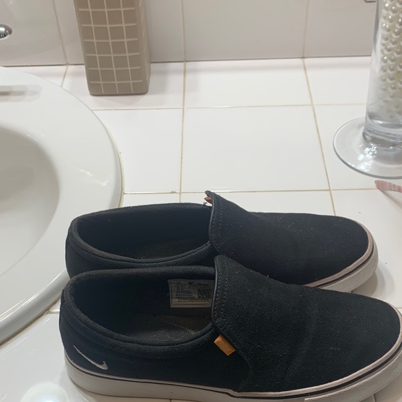 Nike Black Canvas Slip-Ons with White Sole - Picture 5 of 6